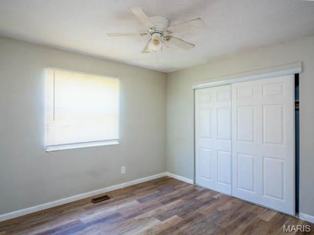 12053 La Padera Lane, Florissant, MO 63033