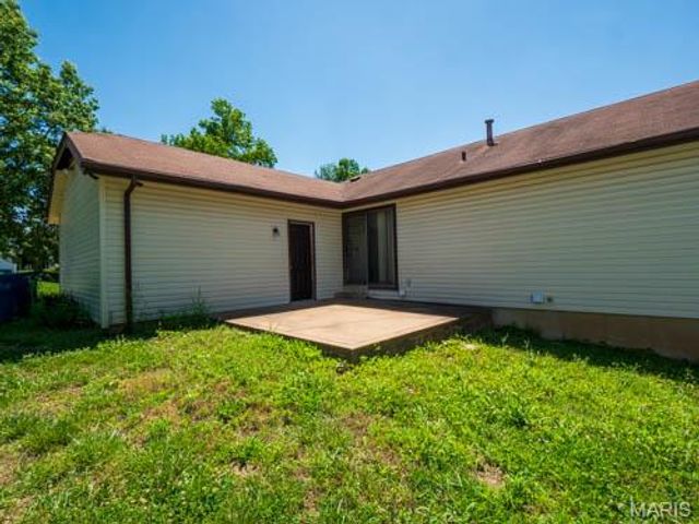 12053 La Padera Lane, Florissant, MO 63033