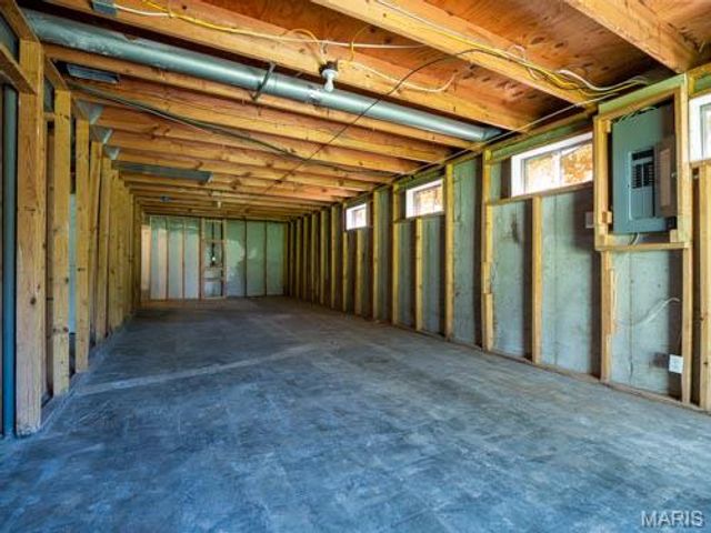 12053 La Padera Lane, Florissant, MO 63033