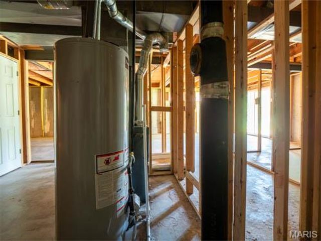 12053 La Padera Lane, Florissant, MO 63033