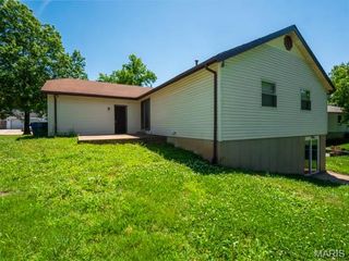 12053 La Padera Lane, Florissant, MO 63033