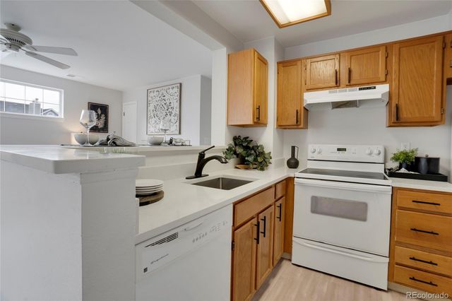 6702 S Ivy Way B6, Centennial, CO 80112