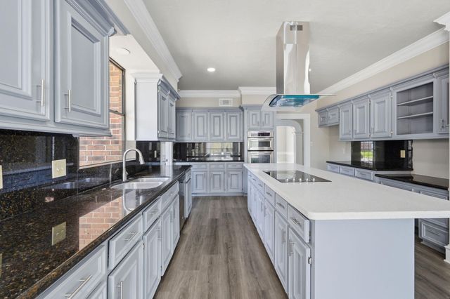 7611 Naremore Drive, Spring, TX 77379