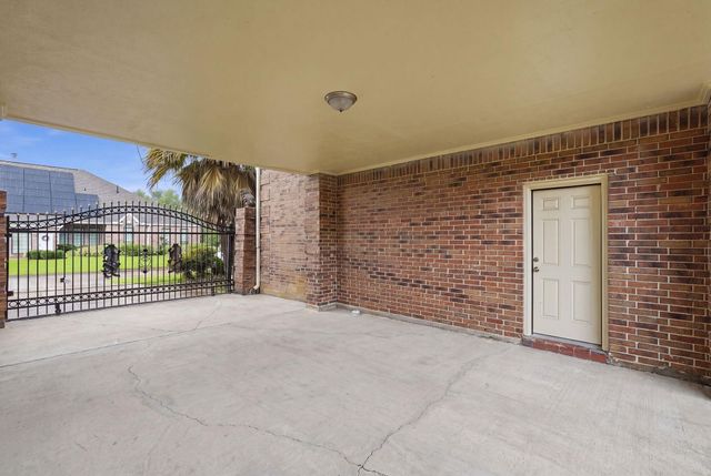 7611 Naremore Drive, Spring, TX 77379