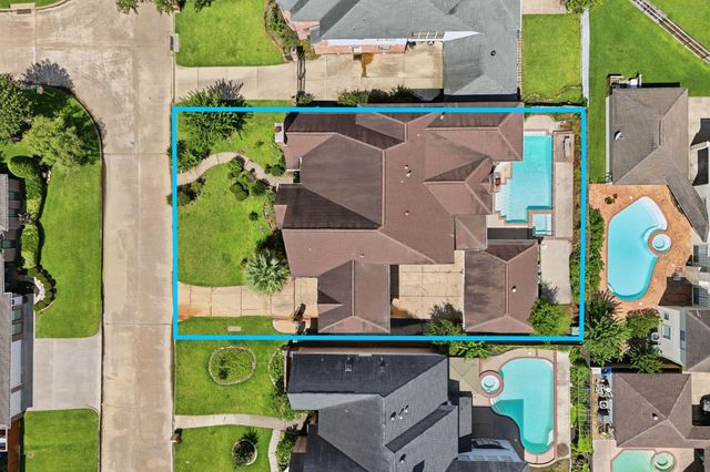7611 Naremore Drive, Spring, TX 77379