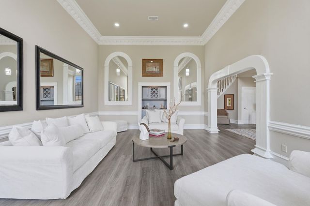 7611 Naremore Drive, Spring, TX 77379
