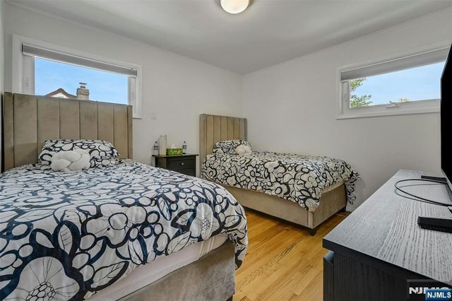 917 E Lawn Drive, Teaneck, NJ 07666