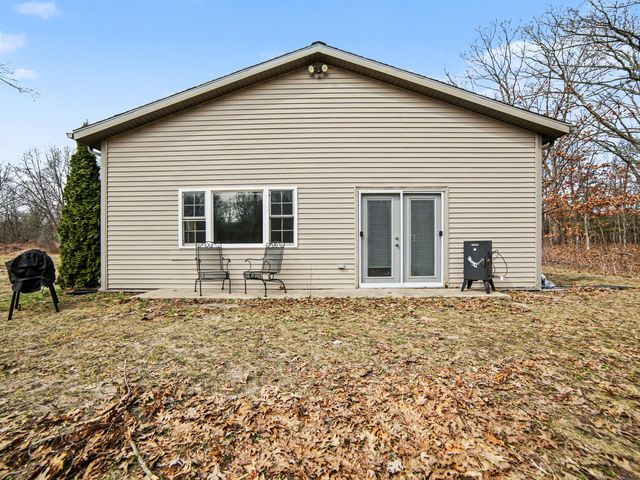 17 W Wilke Road, Grant Twp-oceana Co, MI 49452