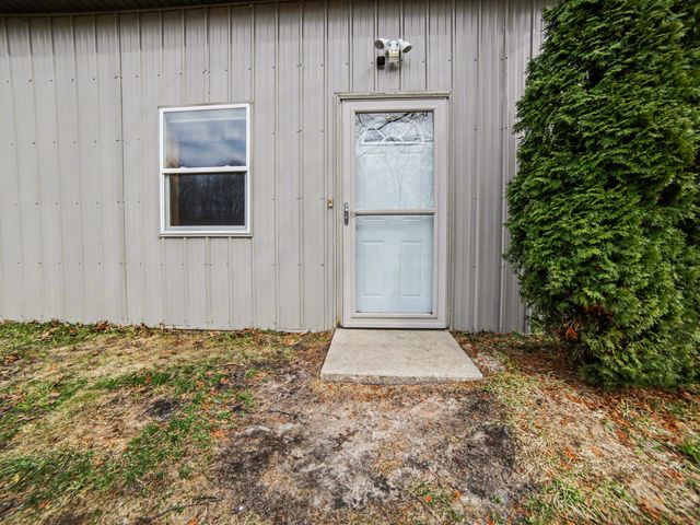 17 W Wilke Road, Grant Twp-oceana Co, MI 49452