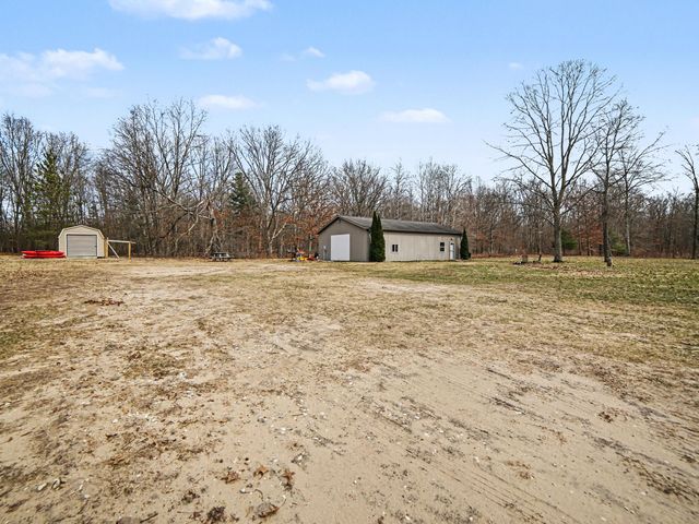 17 W Wilke Road, Grant Twp-oceana Co, MI 49452
