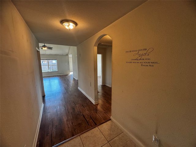 130 Presidents Way, Venus, TX 76084