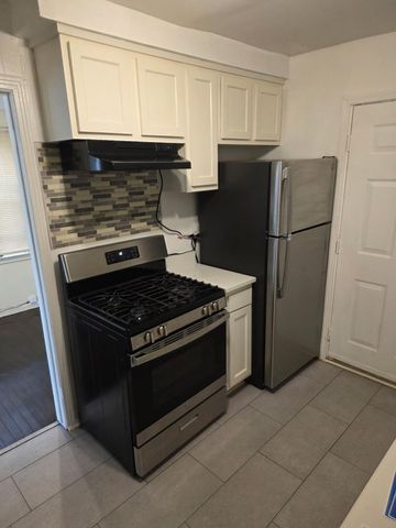 19925 Greenfield Road, Detroit, MI 48235