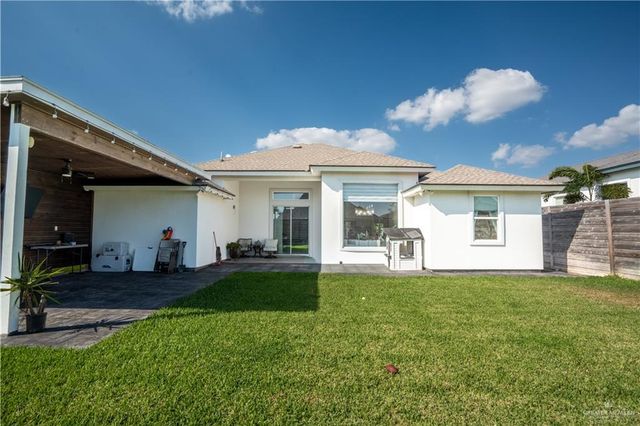 2208 E 8th Street, Mission, TX 78572