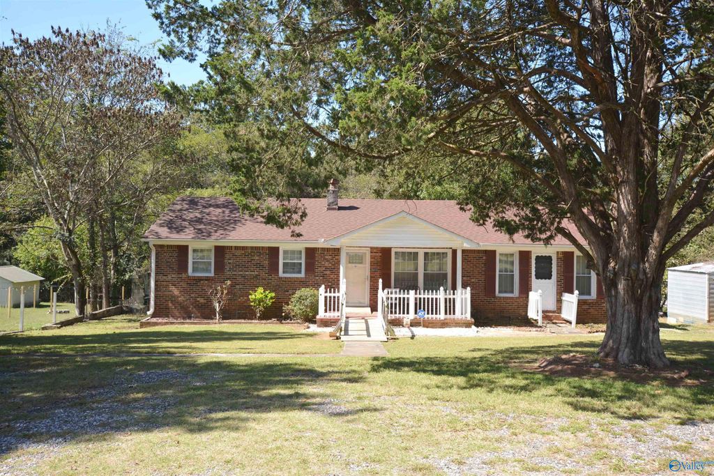 5652 Maysville Road, New Market, AL 35761