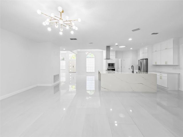 10122 NEWINGTON DRIVE, Orlando, FL 32836