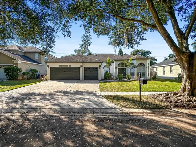 10122 NEWINGTON DRIVE, Orlando, FL 32836