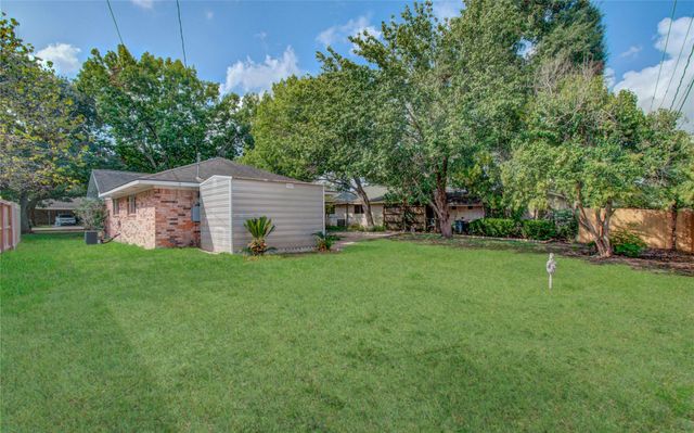 1806 Cypress Drive, Richmond, TX 77469