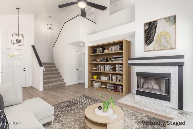 601 N GRANITE Street, Gilbert, AZ 85234