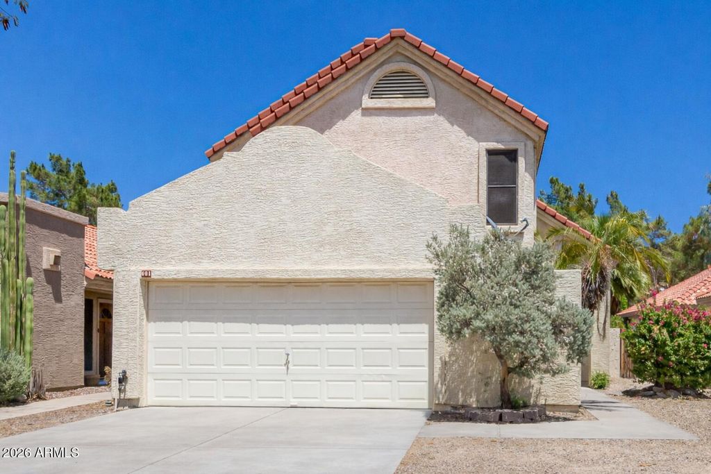 601 N GRANITE Street, Gilbert, AZ 85234