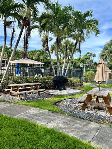 4070 Sierra Terrace 4070, Sunrise, FL 33351