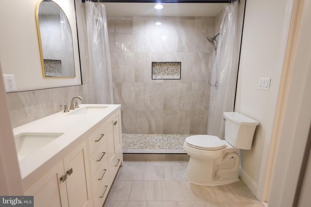 1200 STRAUSBERG, Accokeek, MD 20607