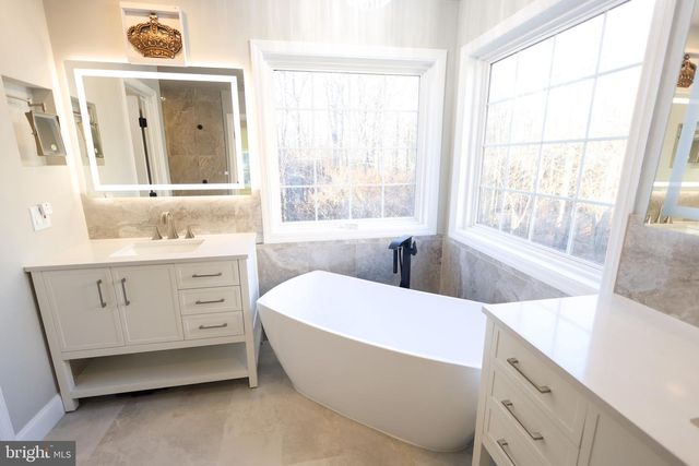 1200 STRAUSBERG, Accokeek, MD 20607