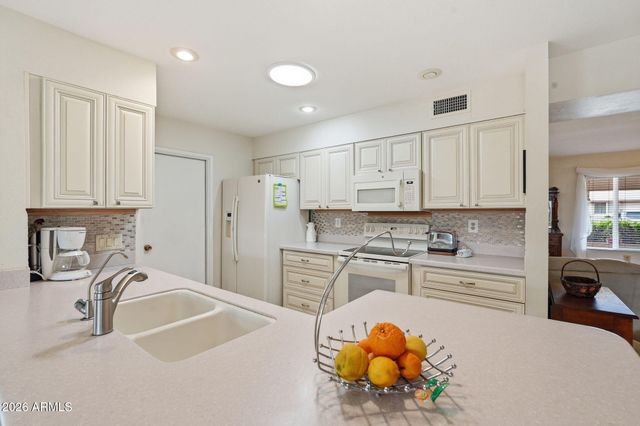 9407 W GLEN OAKS Circle, Sun City, AZ 85351