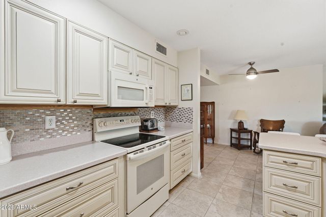 9407 W GLEN OAKS Circle, Sun City, AZ 85351