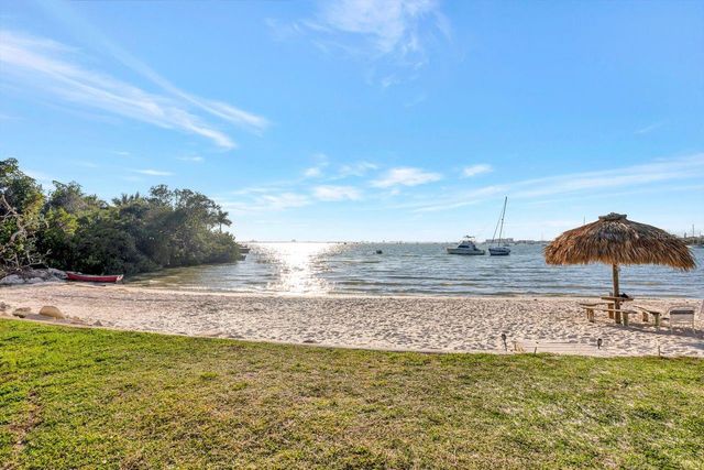 3765 41ST STREET S K, St Petersburg, FL 33711