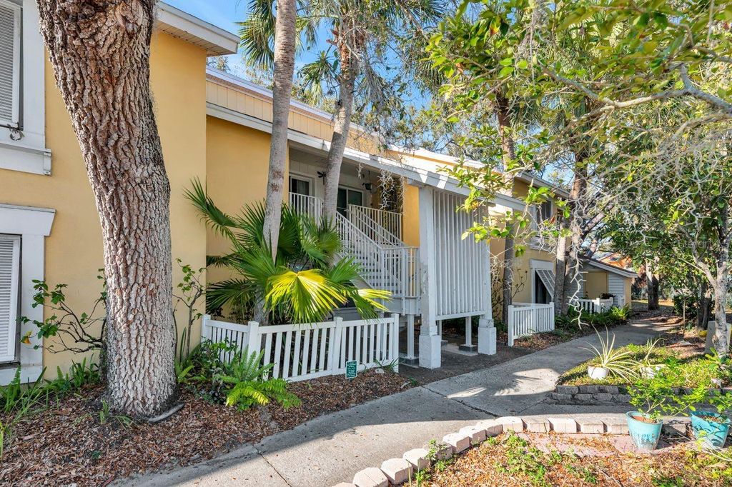 3765 41ST STREET S K, St Petersburg, FL 33711