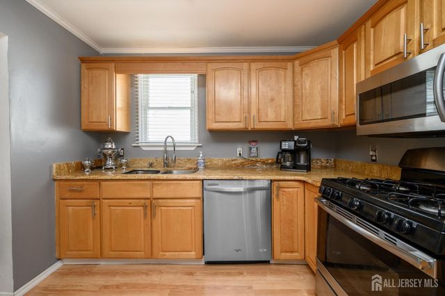 609 Parkside Avenue, Toms River, NJ 08753