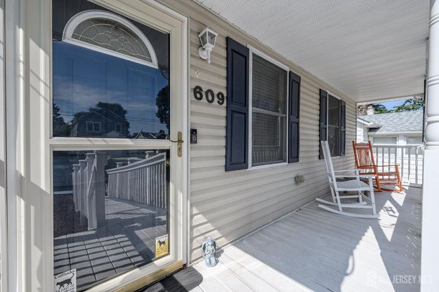 609 Parkside Avenue, Toms River, NJ 08753