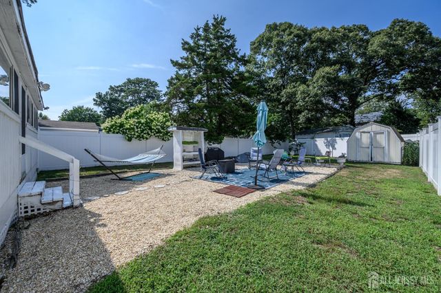 609 Parkside Avenue, Toms River, NJ 08753
