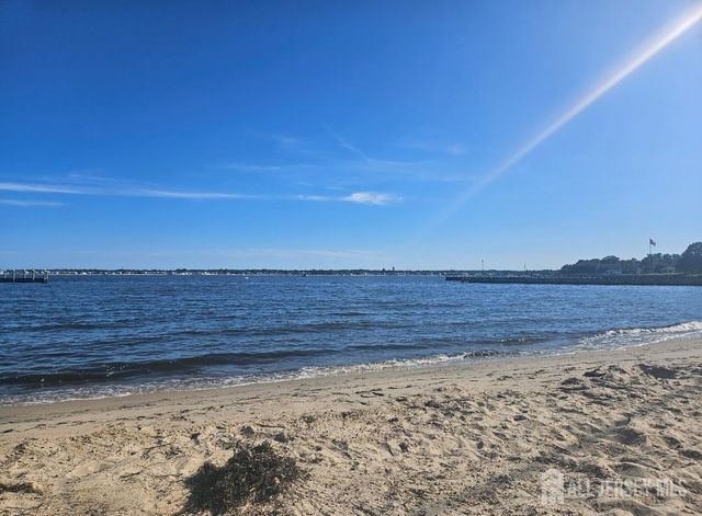 609 Parkside Avenue, Toms River, NJ 08753