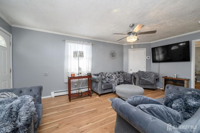 609 Parkside Avenue, Toms River, NJ 08753