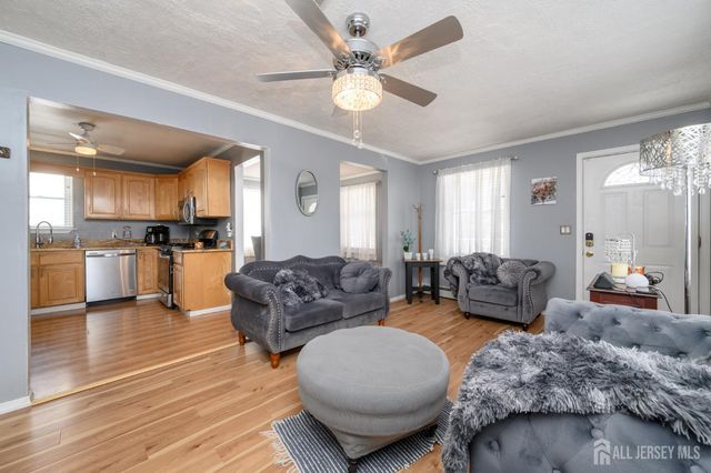 609 Parkside Avenue, Toms River, NJ 08753