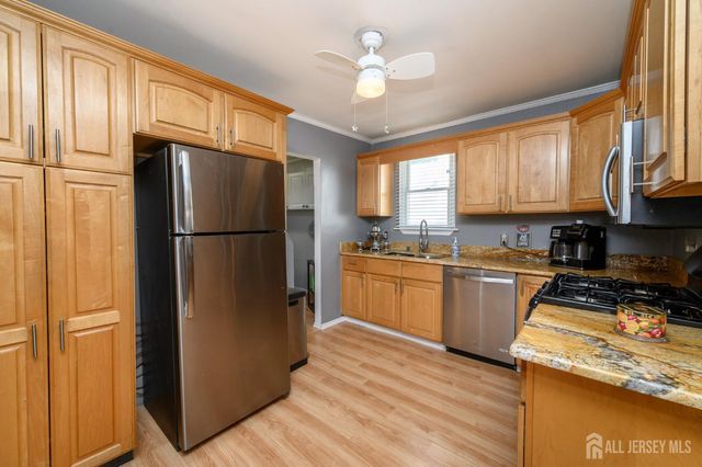609 Parkside Avenue, Toms River, NJ 08753