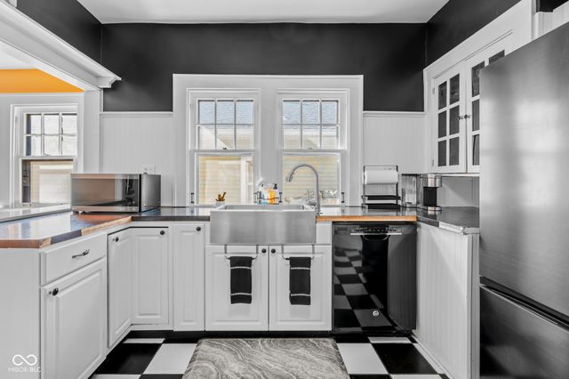 434 Wallace Avenue, Indianapolis, IN 46201