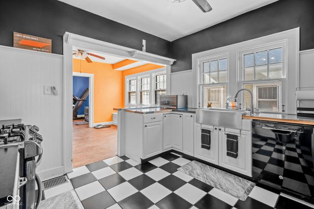 434 Wallace Avenue, Indianapolis, IN 46201