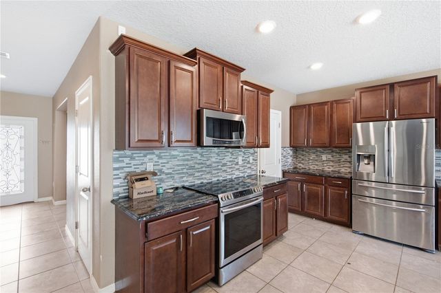 2206 4TH STREET SW, Ruskin, FL 33570