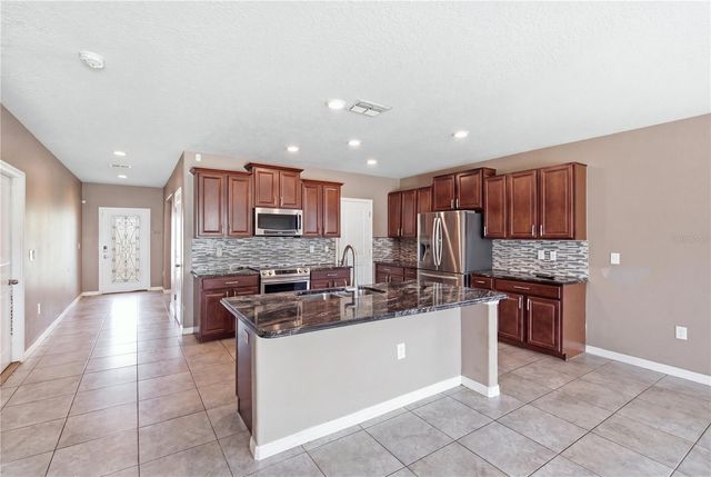 2206 4TH STREET SW, Ruskin, FL 33570