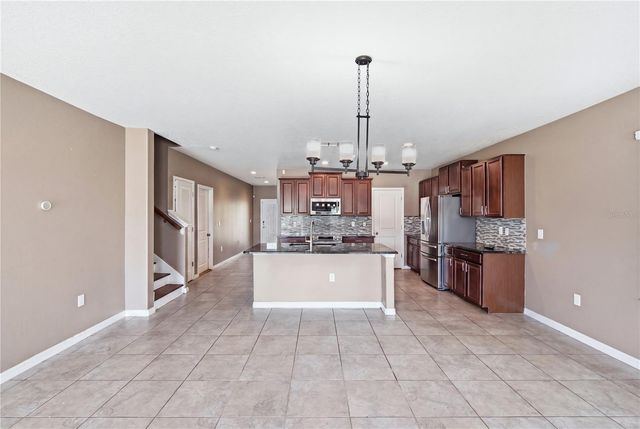 2206 4TH STREET SW, Ruskin, FL 33570