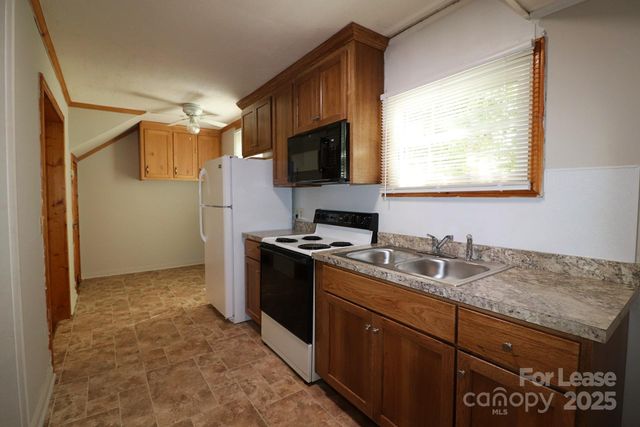 203 New Hope Road, Gastonia, NC 28054