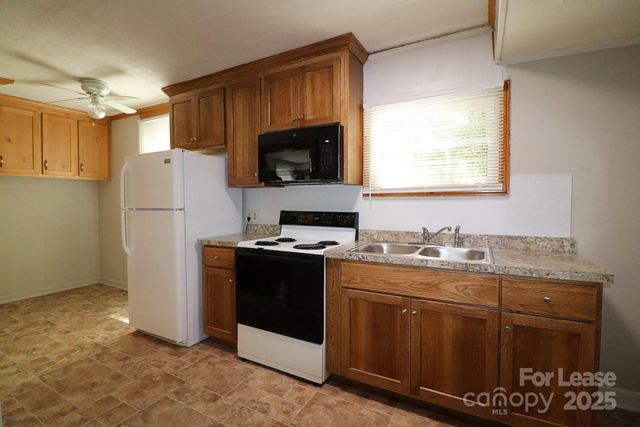 203 New Hope Road, Gastonia, NC 28054