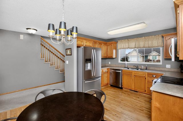 12302 Valdez Drive, Urbandale, IA 50323