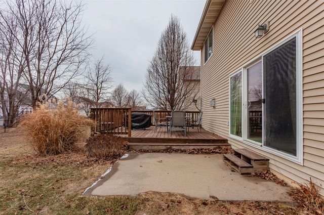 12302 Valdez Drive, Urbandale, IA 50323
