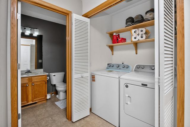 12302 Valdez Drive, Urbandale, IA 50323