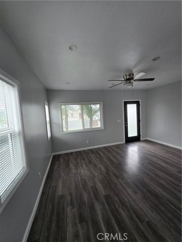 1714 E San Marcus, Compton, CA 90221