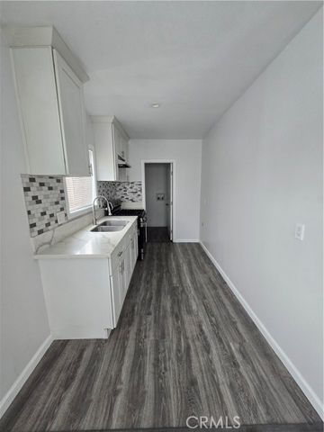 1714 E San Marcus, Compton, CA 90221