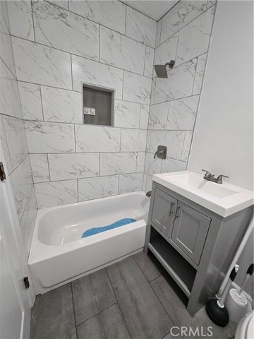 1714 E San Marcus, Compton, CA 90221